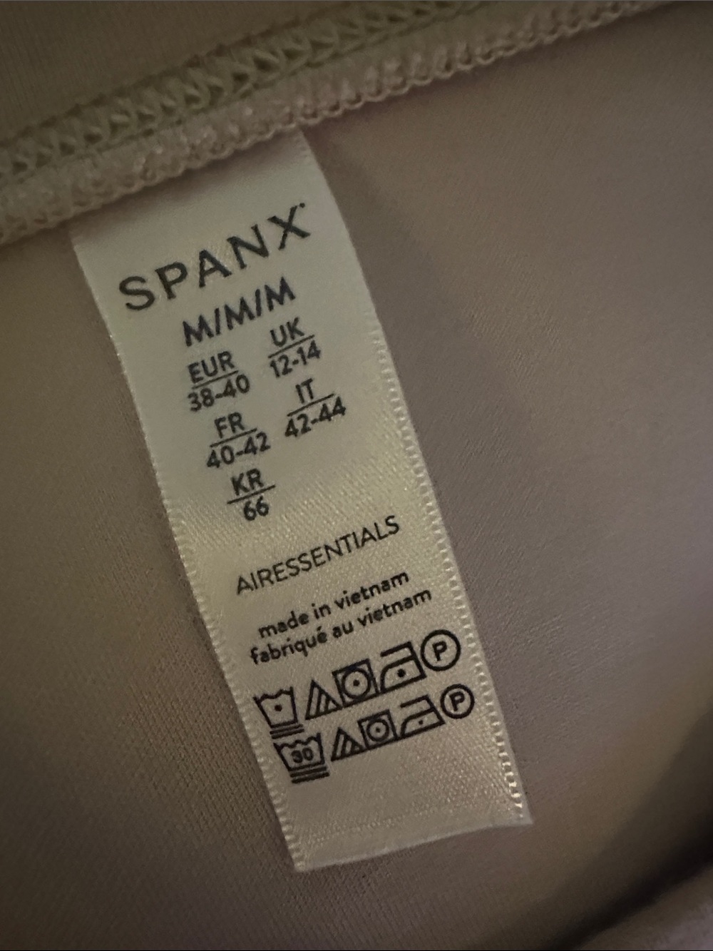 SPANX Nude/Beige Women’s Seamless Shapewear dress - Air Essentials